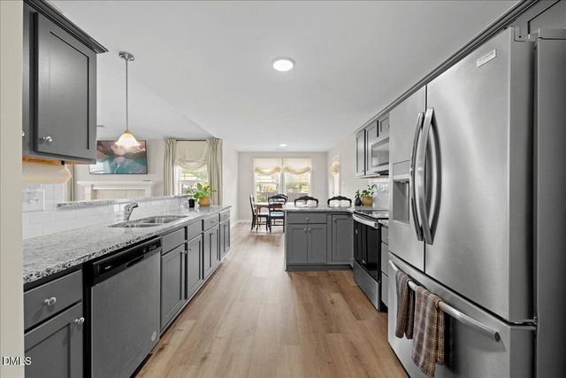 92 Apple Grove Lane, Four Oaks, NC 27524