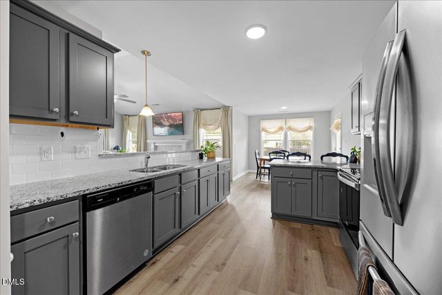 92 Apple Grove Lane, Four Oaks, NC 27524