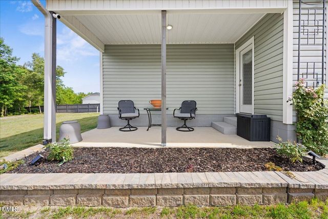 92 Apple Grove Lane, Four Oaks, NC 27524