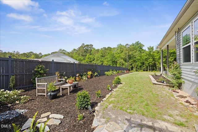 92 Apple Grove Lane, Four Oaks, NC 27524