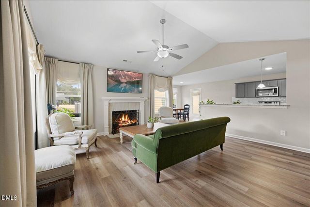 92 Apple Grove Lane, Four Oaks, NC 27524