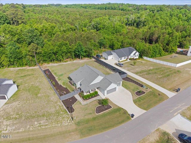 92 Apple Grove Lane, Four Oaks, NC 27524