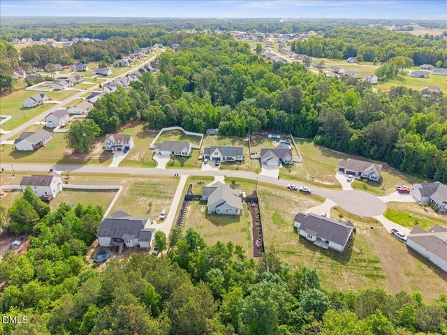 92 Apple Grove Lane, Four Oaks, NC 27524