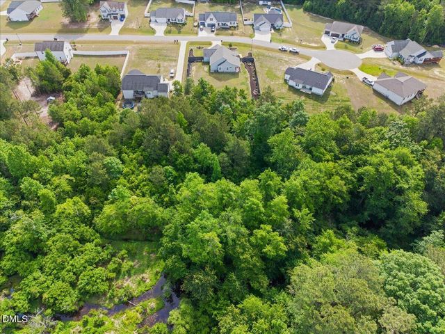 92 Apple Grove Lane, Four Oaks, NC 27524