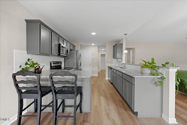 92 Apple Grove Lane, Four Oaks, NC 27524