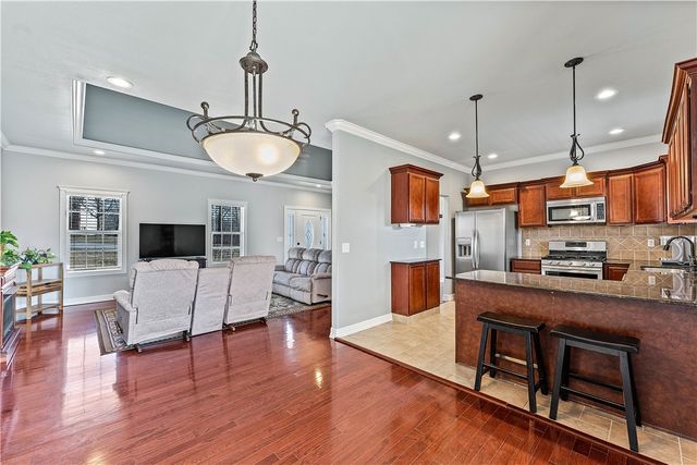 8767 Pageant Drive, Rogers, AR 72756