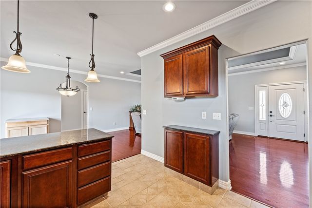 8767 Pageant Drive, Rogers, AR 72756