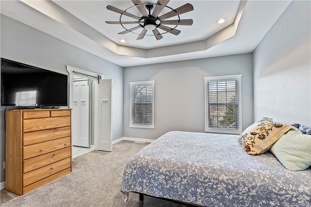 8767 Pageant Drive, Rogers, AR 72756