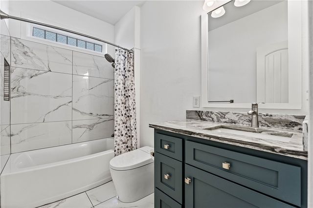 8767 Pageant Drive, Rogers, AR 72756