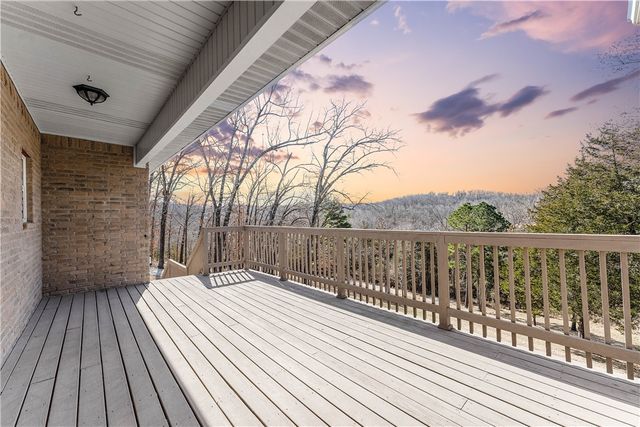 8767 Pageant Drive, Rogers, AR 72756