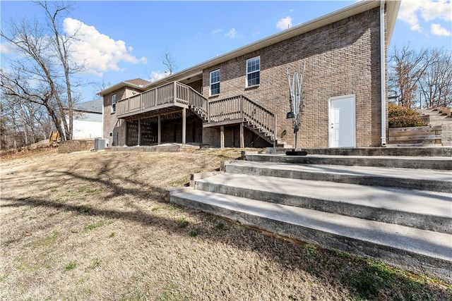 8767 Pageant Drive, Rogers, AR 72756