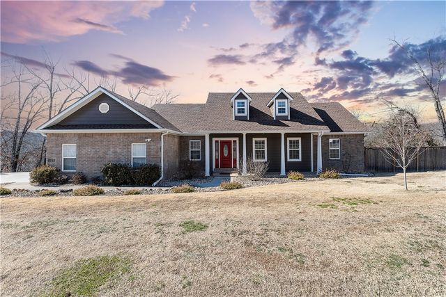 8767 Pageant Drive, Rogers, AR 72756