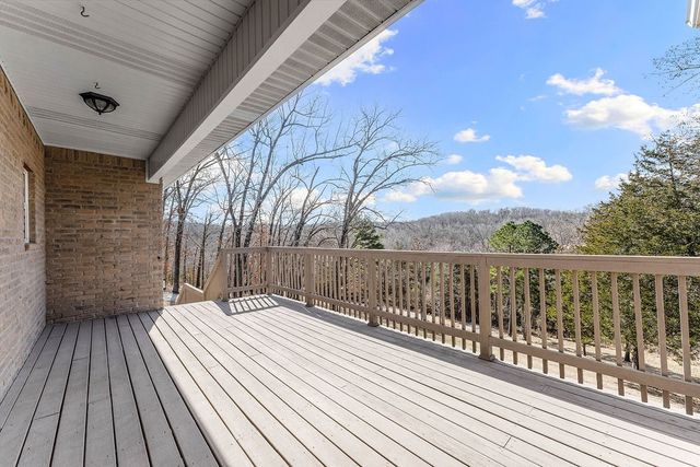 8767 Pageant Drive, Rogers, AR 72756