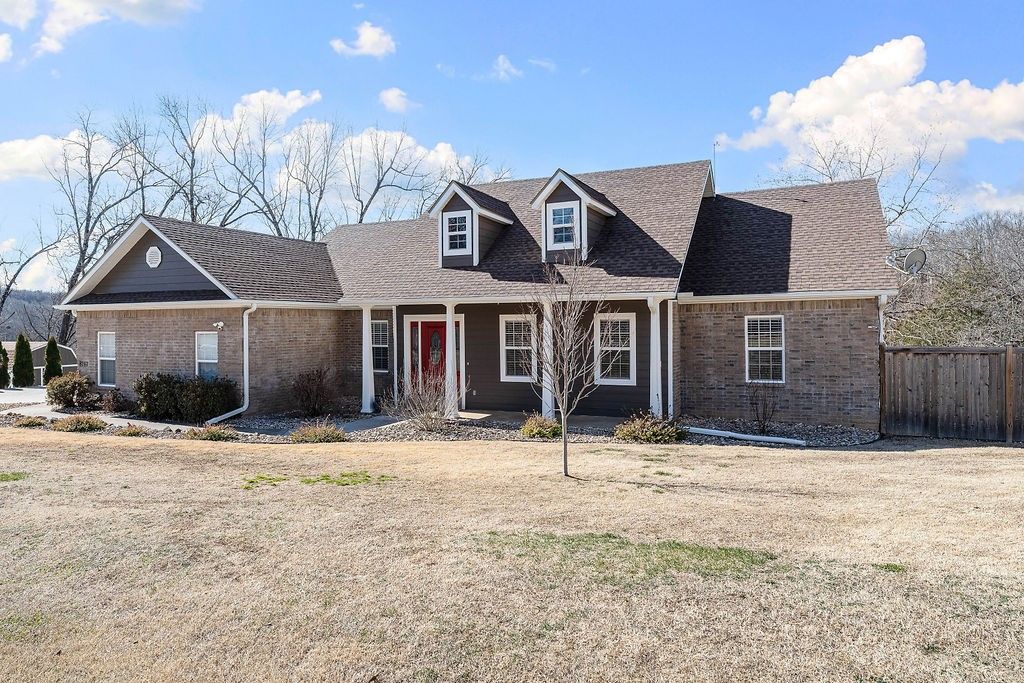 8767 Pageant Drive, Rogers, AR 72756