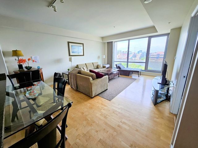 175 Blossom Street 02, Boston, MA 02114