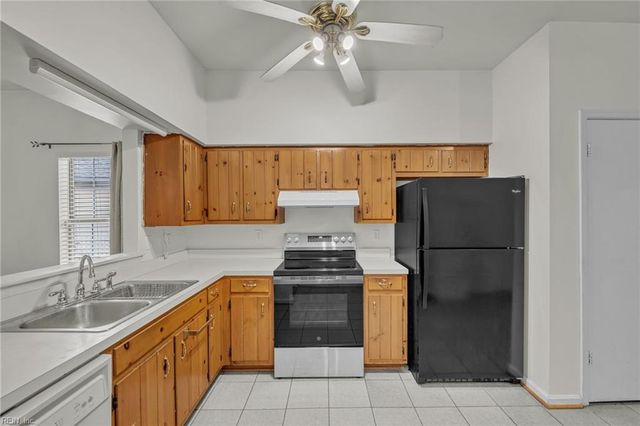 4304 Merlyn Walk PL, Newport News, VA 23602