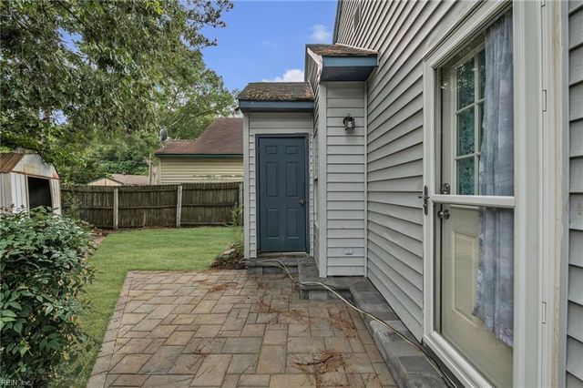4304 Merlyn Walk PL, Newport News, VA 23602