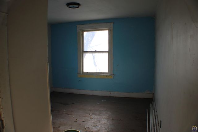 217 SW Tyler ST, Topeka, KS 66603