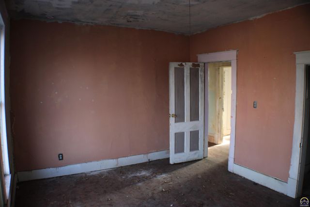 217 SW Tyler ST, Topeka, KS 66603