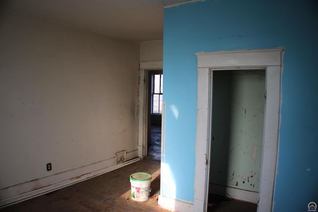 217 SW Tyler ST, Topeka, KS 66603