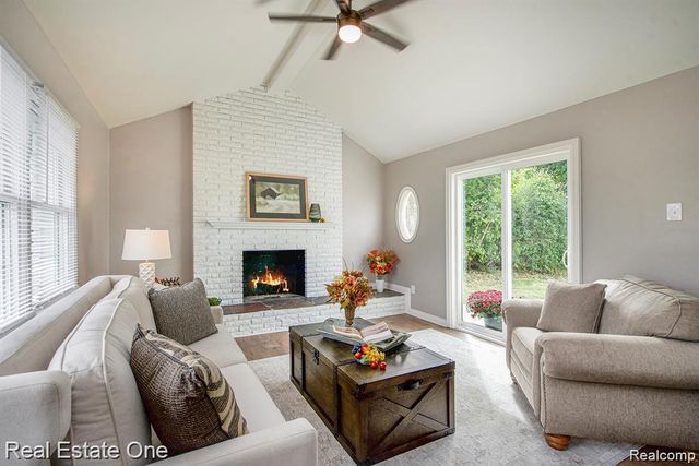 51275 7 Mile Road, Northville, MI 48167