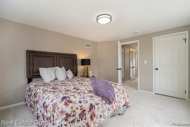 51275 7 Mile Road, Northville, MI 48167