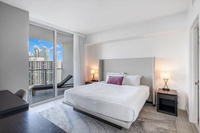 4010 S Ocean Drive R1102, Hollywood, FL 33019