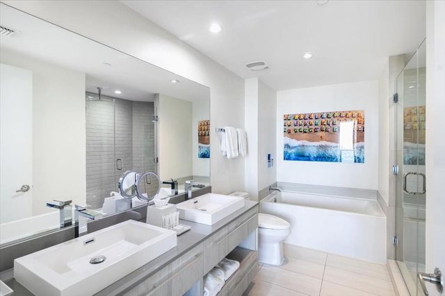 4010 S Ocean Drive R1102, Hollywood, FL 33019
