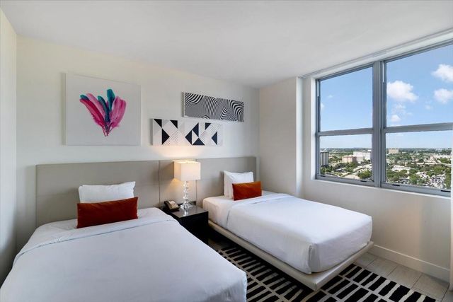 4010 S Ocean Drive R1102, Hollywood, FL 33019