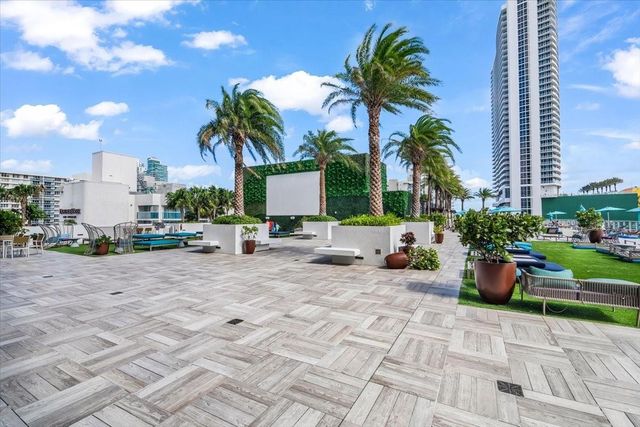 4010 S Ocean Drive R1102, Hollywood, FL 33019