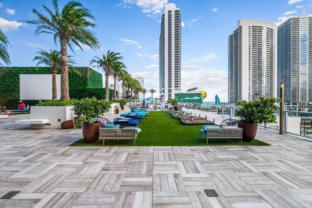 4010 S Ocean Drive R1102, Hollywood, FL 33019