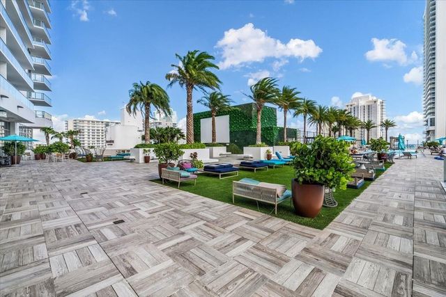 4010 S Ocean Drive R1102, Hollywood, FL 33019