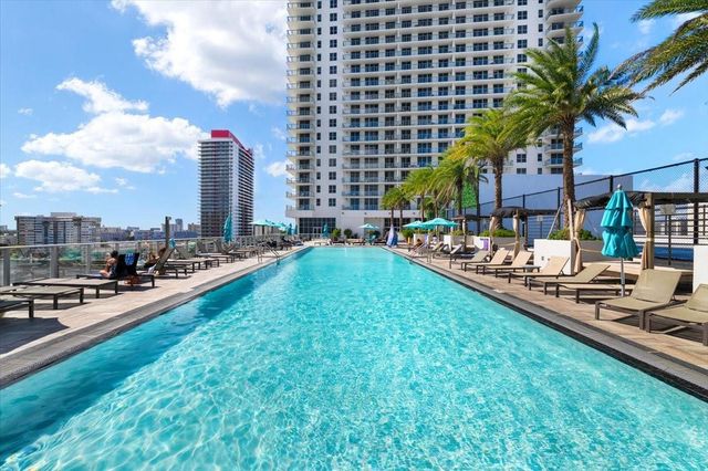 4010 S Ocean Drive R1102, Hollywood, FL 33019