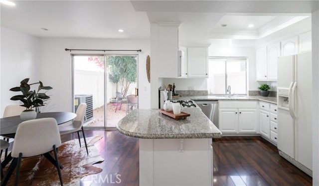 231 Green Lea, Thousand Oaks, CA 91361