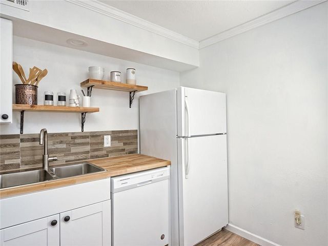 1840 Burton DR 226, Austin, TX 78741