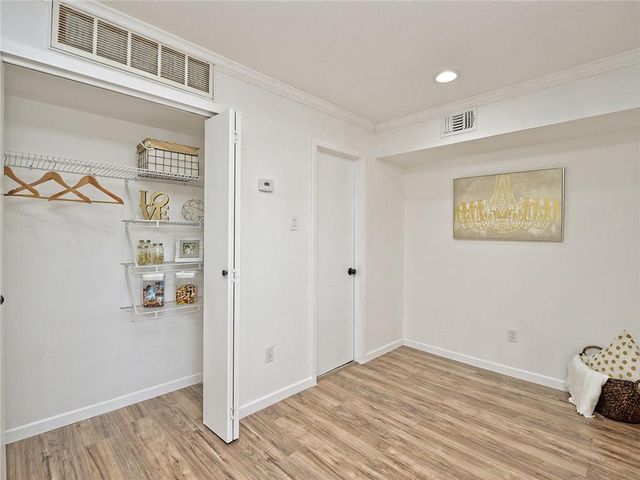 1840 Burton DR 226, Austin, TX 78741