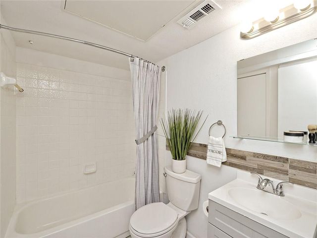 1840 Burton DR 226, Austin, TX 78741