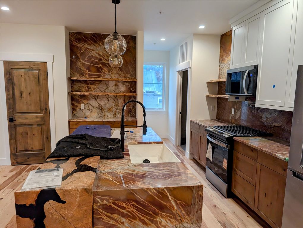 329 & 331 Baker Avenue, Whitefish, MT 59937 photo 15