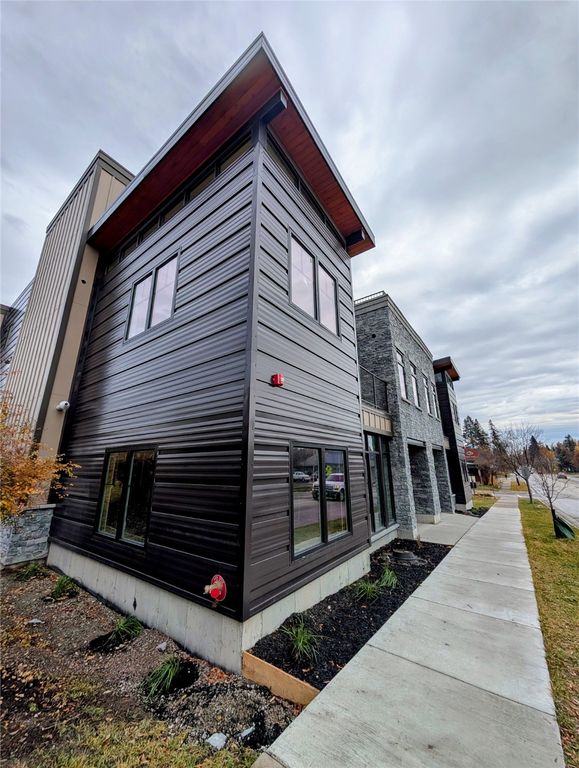 329 & 331 Baker Avenue, Whitefish, MT 59937 photo 4