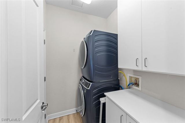 9402 La Bianco ST, Estero, FL 33967