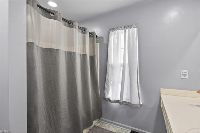 6812 Burbage Lake CIR, Suffolk, VA 23435