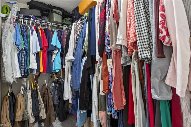 6812 Burbage Lake CIR, Suffolk, VA 23435