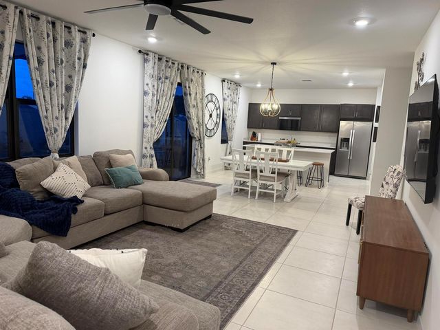 1325 NE 2nd Court, Homestead, FL 33033
