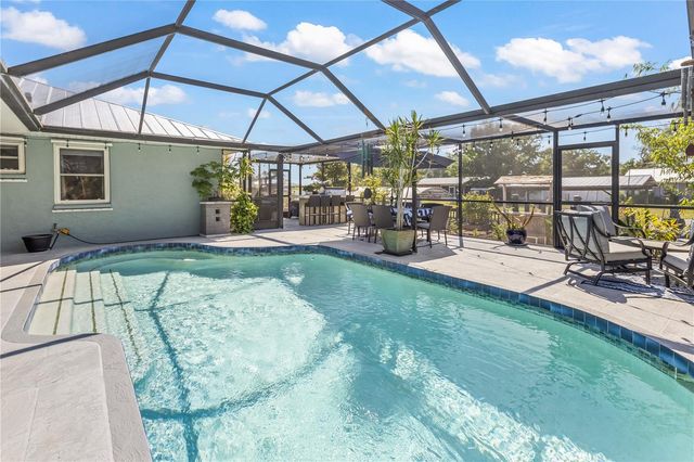 4204 2ND AVENUE NE, Bradenton, FL 34208