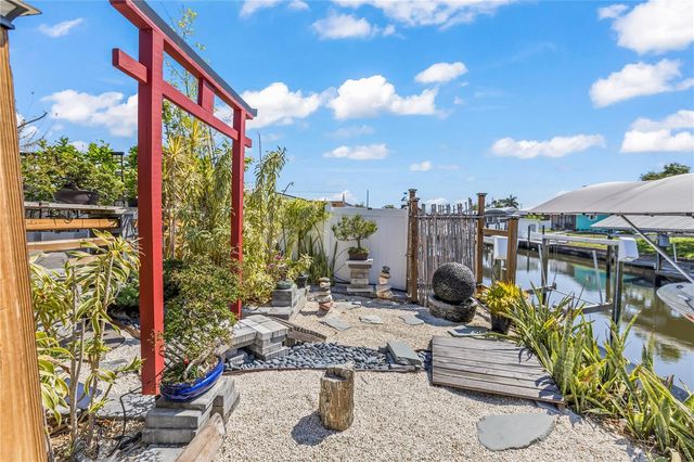 4204 2ND AVENUE NE, Bradenton, FL 34208