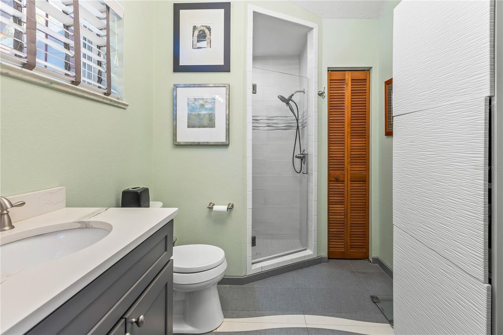 Image 24 of property listing at 4204 2ND AVENUE NE, Bradenton, FL 34208