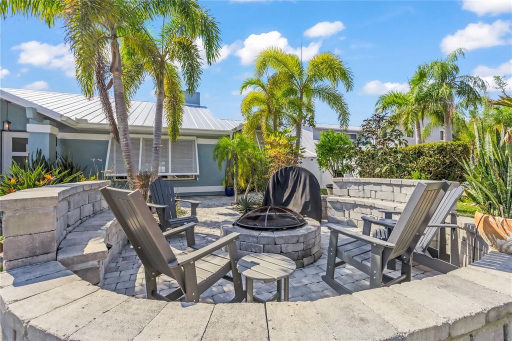 Image 51 of property listing at 4204 2ND AVENUE NE, Bradenton, FL 34208