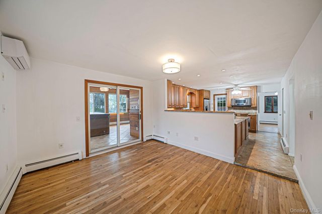 60 1st Avenue, Medford, NY 11763