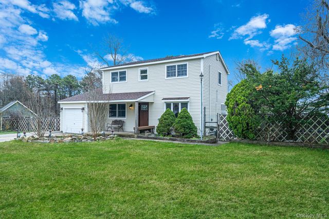 60 1st Avenue, Medford, NY 11763