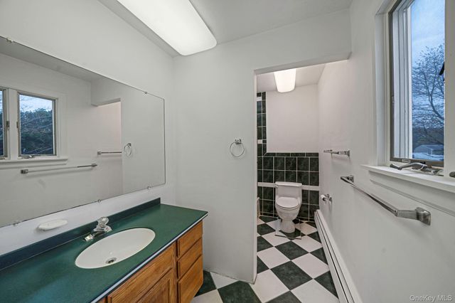 60 1st Avenue, Medford, NY 11763